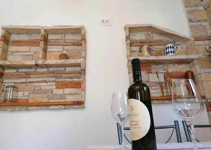 Nice Apartment Montepozzo With Private Garden
